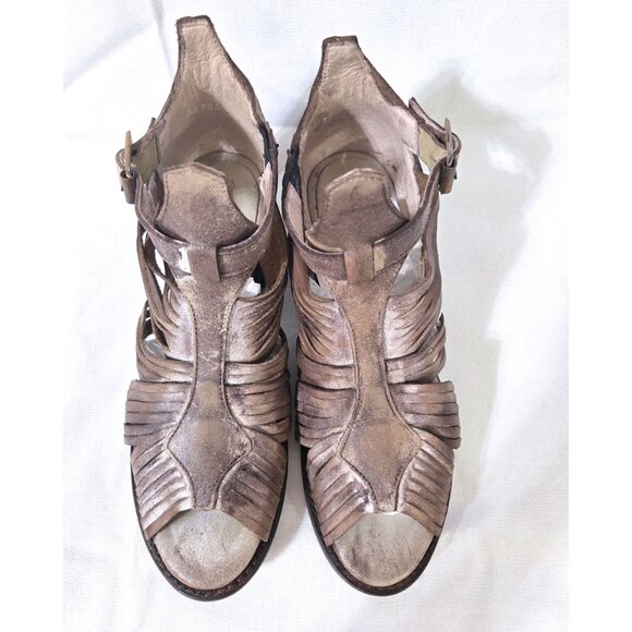 Freebird by Steven – Arrow sandal, like new, size 7 - Picture 2 of 11